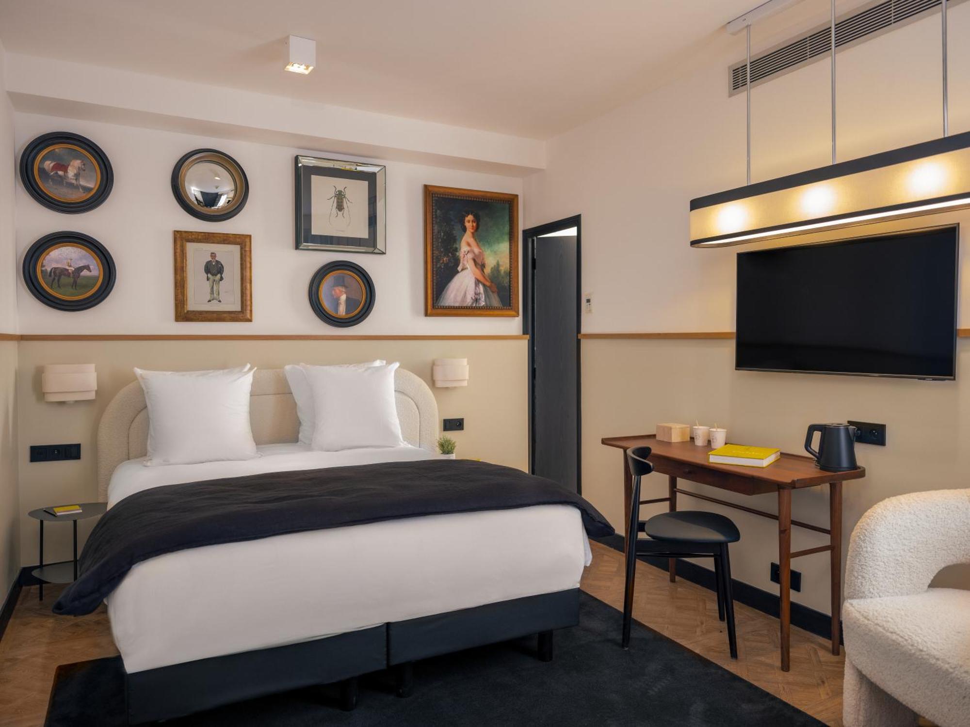 Solly Hotel Paris